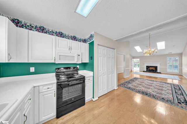 108 Raintree Cove Drive, Taylors, SC 29687