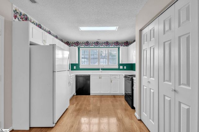 108 Raintree Cove Drive, Taylors, SC 29687