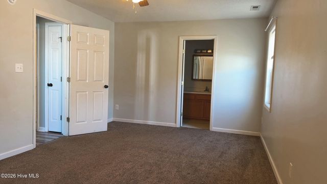 128 Daphne Drive, Hubert, NC 28539