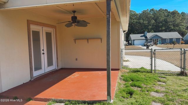 128 Daphne Drive, Hubert, NC 28539