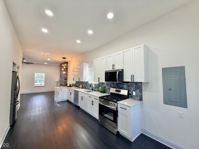 3251 Sutherland Avenue, Indianapolis, IN 46205