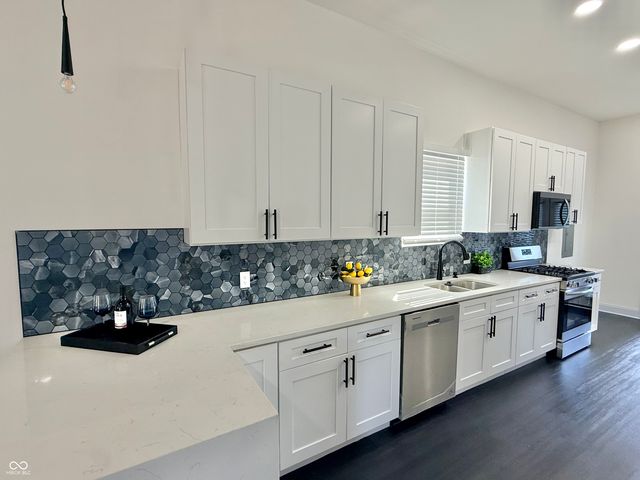 3251 Sutherland Avenue, Indianapolis, IN 46205