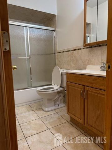 321 Pershing Avenue 2, Carteret, NJ 07008