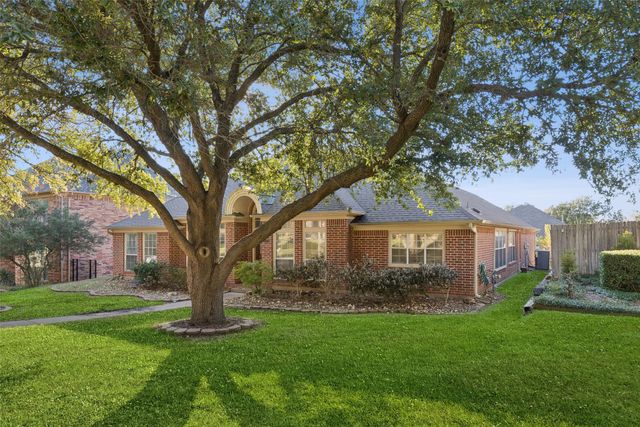 8036 Sunscape Lane, Fort Worth, TX 76123