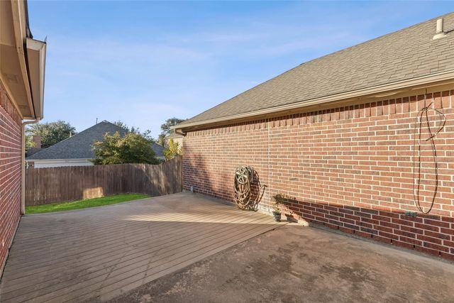 8036 Sunscape Lane, Fort Worth, TX 76123