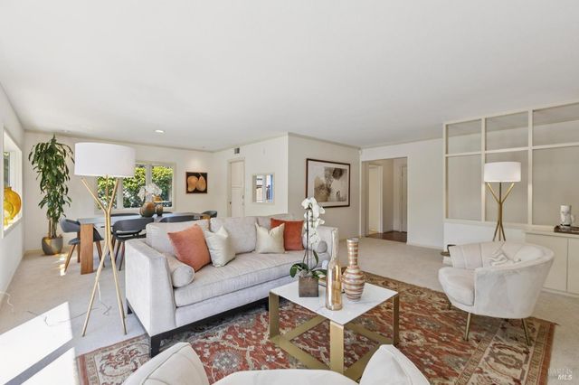 85 Berens Dr, Kentfield, CA 94904