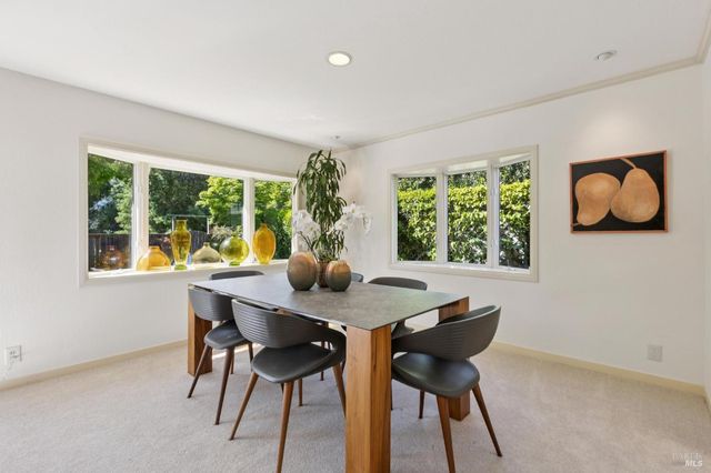 85 Berens Dr, Kentfield, CA 94904