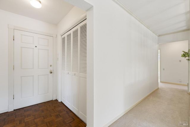 85 Berens Dr, Kentfield, CA 94904