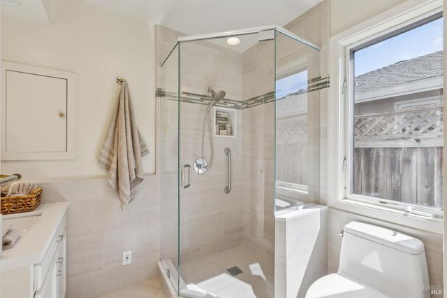 85 Berens Dr, Kentfield, CA 94904