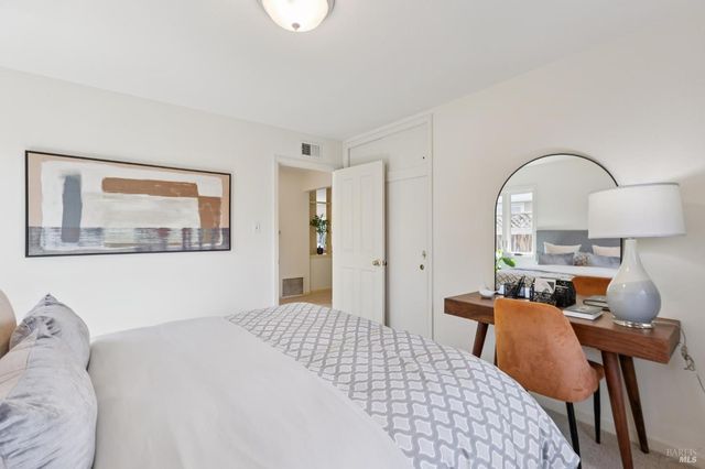 85 Berens Dr, Kentfield, CA 94904