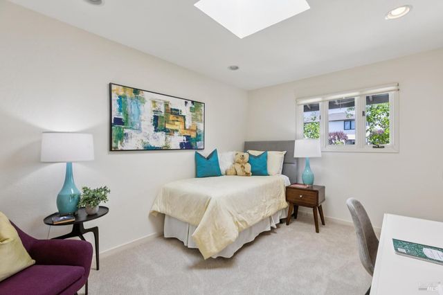 85 Berens Dr, Kentfield, CA 94904