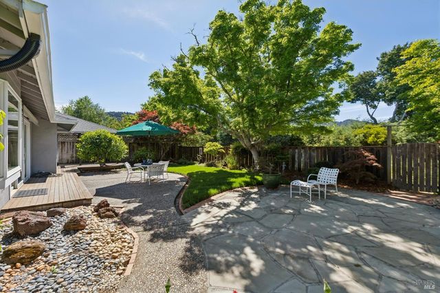 85 Berens Dr, Kentfield, CA 94904