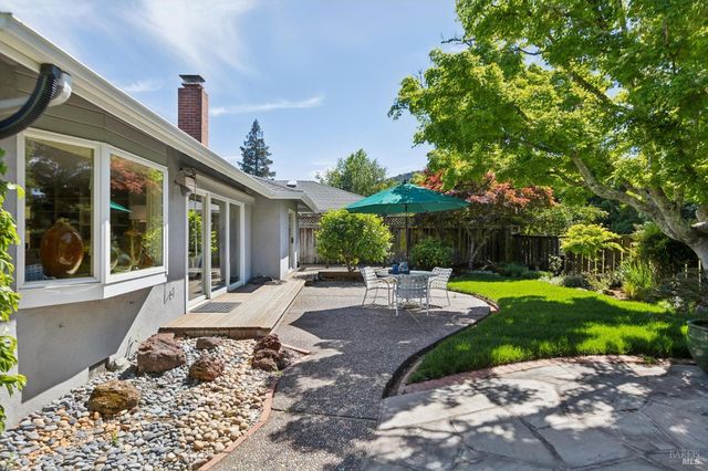 85 Berens Dr, Kentfield, CA 94904