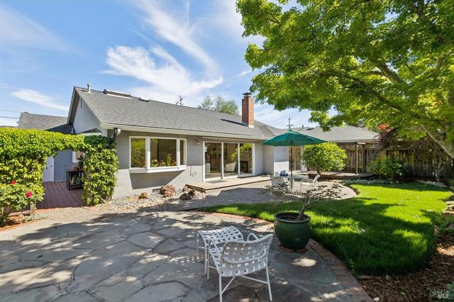 85 Berens Dr, Kentfield, CA 94904