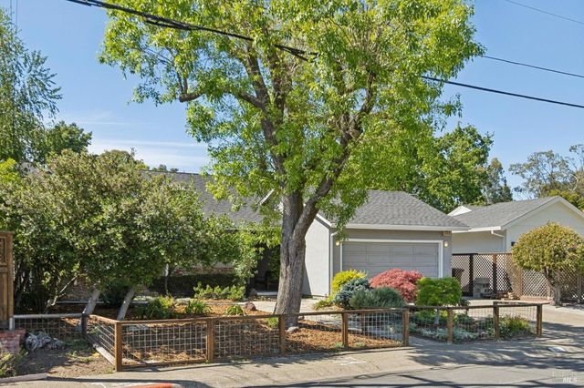 85 Berens Dr, Kentfield, CA 94904