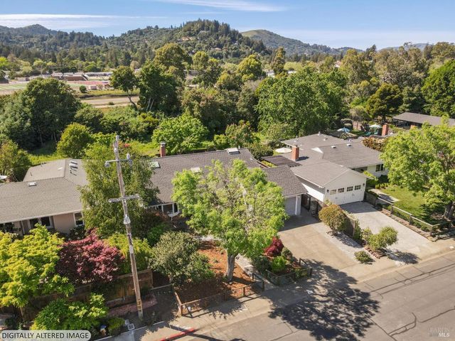 85 Berens Dr, Kentfield, CA 94904