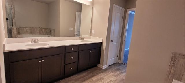 5141 Fox Den Road, Oakwood, GA 30566