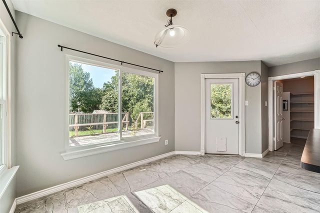 2002 Carriage Club DR, Cedar Park, TX 78613