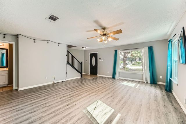 2002 Carriage Club DR, Cedar Park, TX 78613