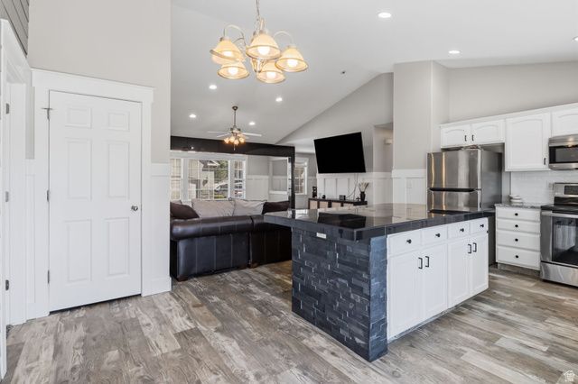 1689 W CADBURY LN, Springville, UT 84663