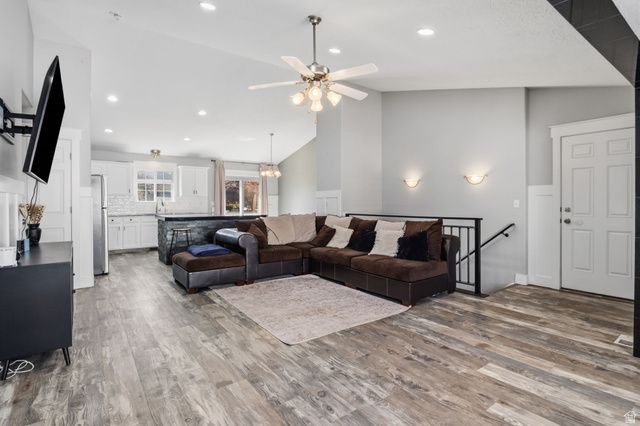 1689 W CADBURY LN, Springville, UT 84663