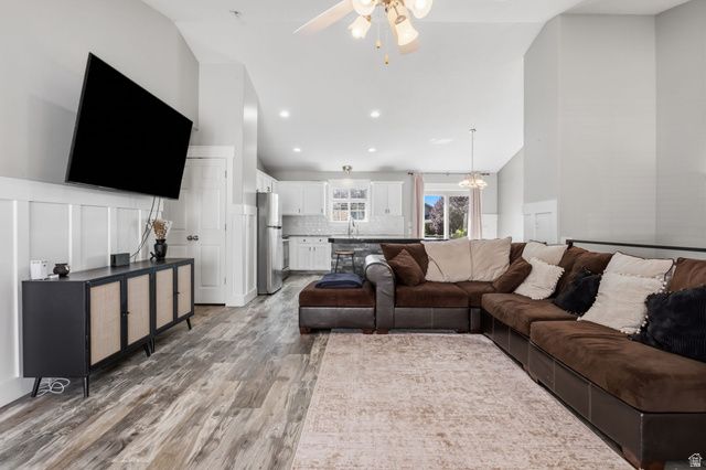 1689 W CADBURY LN, Springville, UT 84663