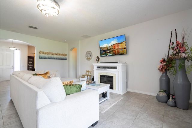 603 BRITTLE FERN AVENUE, Deland, FL 32720