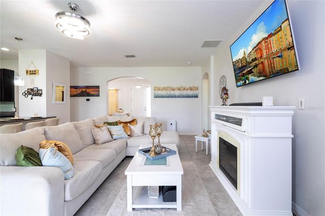 603 BRITTLE FERN AVENUE, Deland, FL 32720
