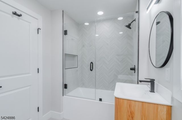 148 Hansbury Ave, Newark City, NJ 07112