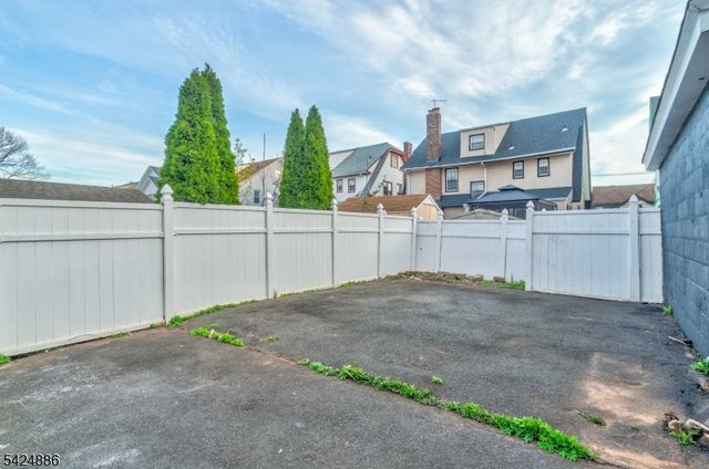 148 Hansbury Ave, Newark City, NJ 07112