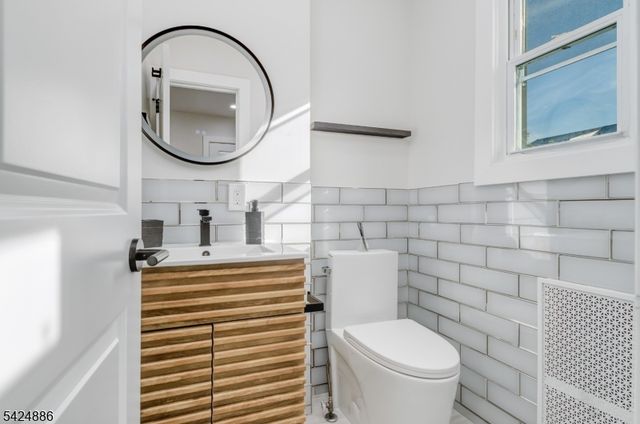 148 Hansbury Ave, Newark City, NJ 07112