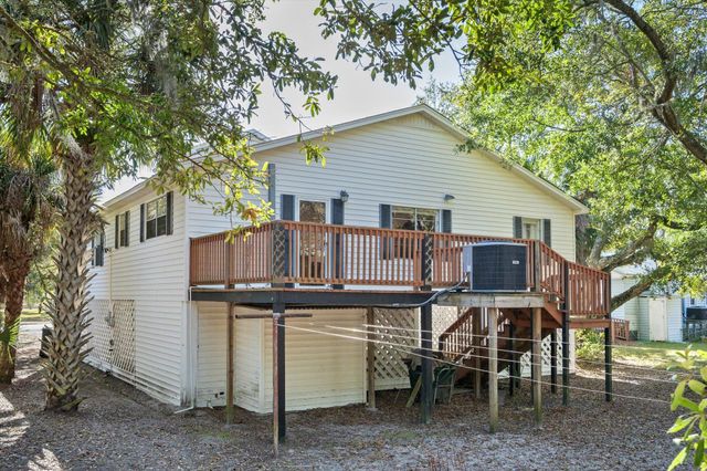 2305 Myrtle Street, Edisto Beach, SC 29438