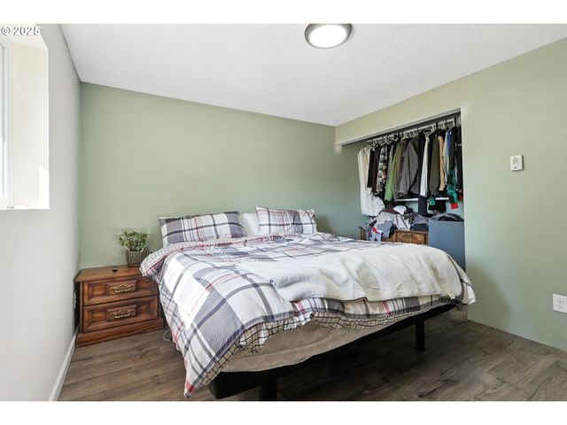 22404 Ne DOLE VALLEY Rd, Yacolt, WA 98675