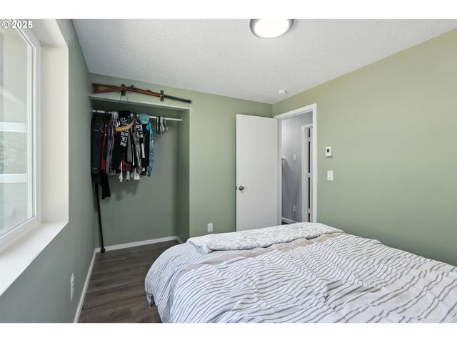 22404 Ne DOLE VALLEY Rd, Yacolt, WA 98675