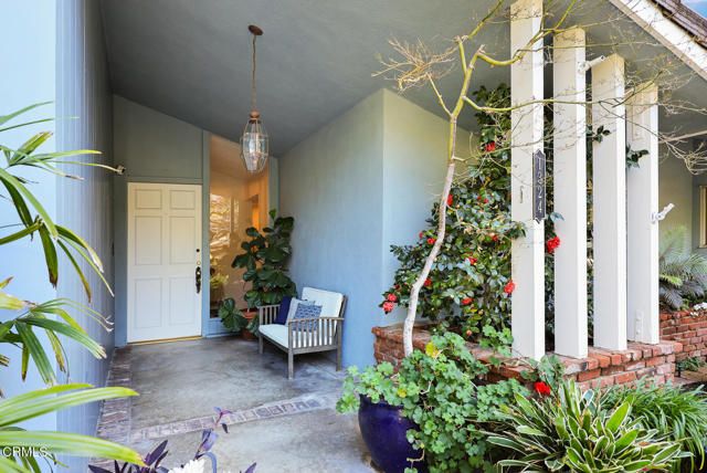 1324 El Vago Street, La Canada Flintridge, CA 91011