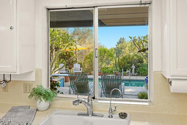 1324 El Vago Street, La Canada Flintridge, CA 91011