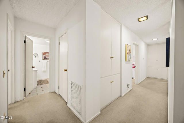 1324 El Vago Street, La Canada Flintridge, CA 91011