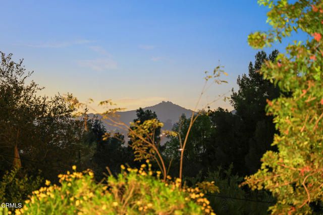 1324 El Vago Street, La Canada Flintridge, CA 91011