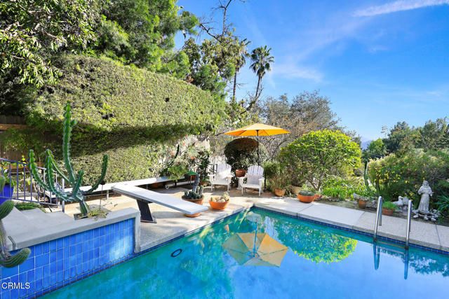 1324 El Vago Street, La Canada Flintridge, CA 91011