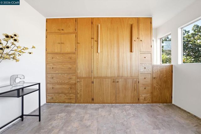 576 576 Begier Ave, San Leandro, CA 94577