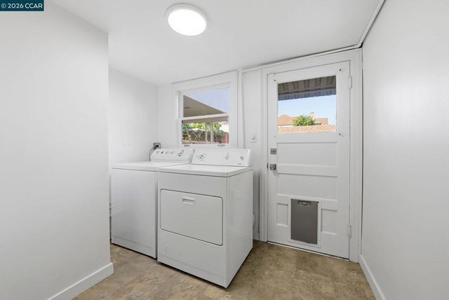 576 576 Begier Ave, San Leandro, CA 94577