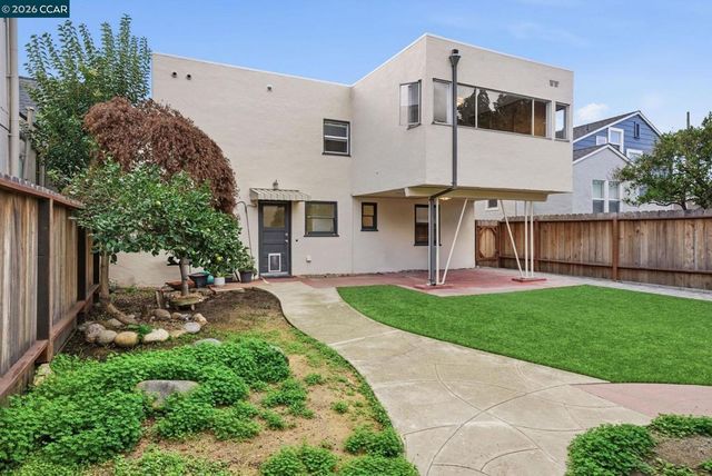 576 576 Begier Ave, San Leandro, CA 94577