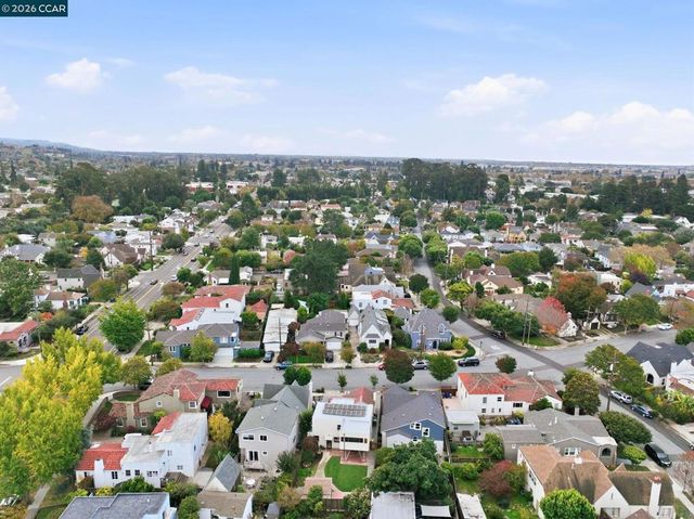 576 576 Begier Ave, San Leandro, CA 94577