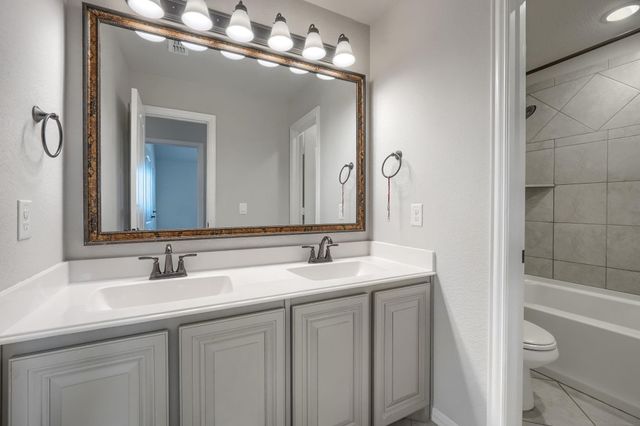 1100 Misty Ridge Drive, Justin, TX 76247