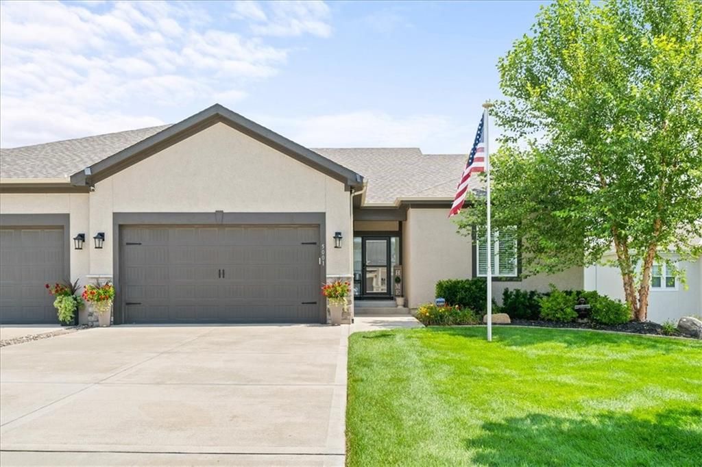 5001 N 145th Street, Basehor, KS 66007