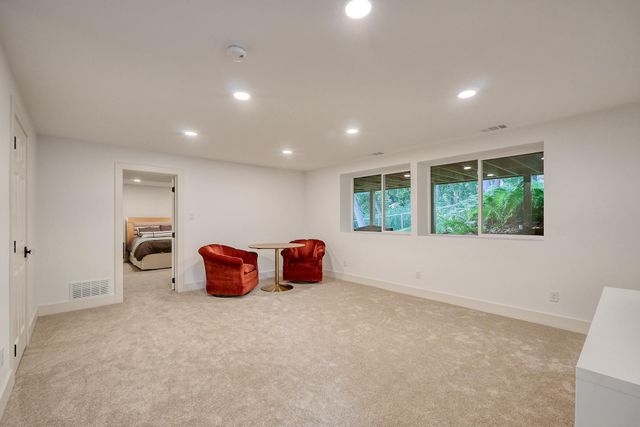 4774 Oak Way, Eagan, MN 55122