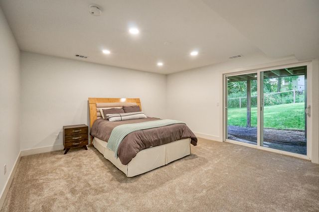 4774 Oak Way, Eagan, MN 55122