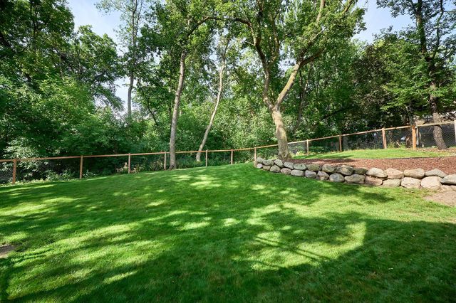 4774 Oak Way, Eagan, MN 55122