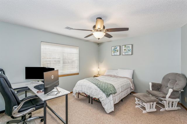 12021 E Laguna Ct, Wichita, KS 67207