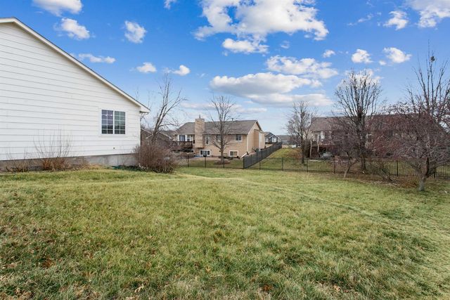 12021 E Laguna Ct, Wichita, KS 67207